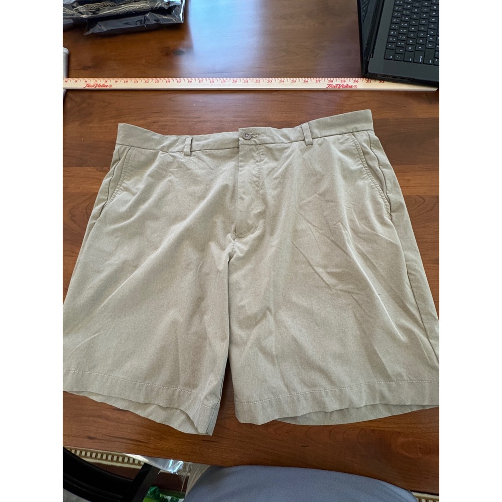 Vineyard Vines Performance‎ Breaker Shorts Mens 38 Khaki Tan Golf Stretch 9 Inch